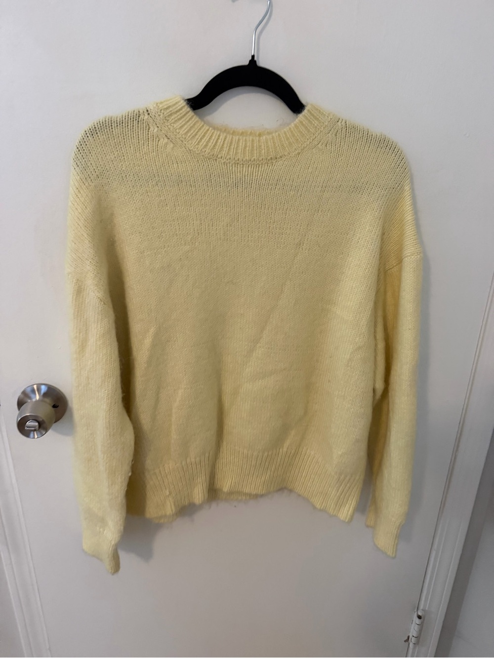 Zara Soft Pale Yellow Crewneck Sweater